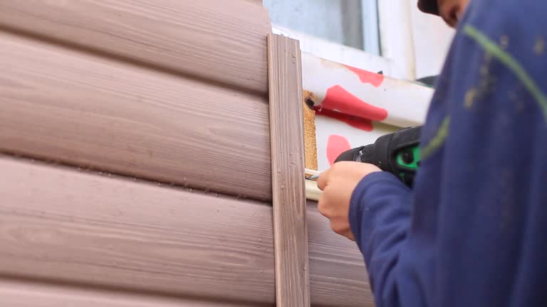 Affordable siding repair and maintenance services in Lynnwood, WA
